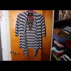 Grey stipe 3/4 sleeves with lace back cardigan